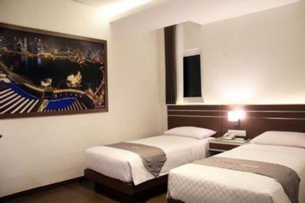 Neotel Hotel City Centre Tanjung Redep Bagian luar foto