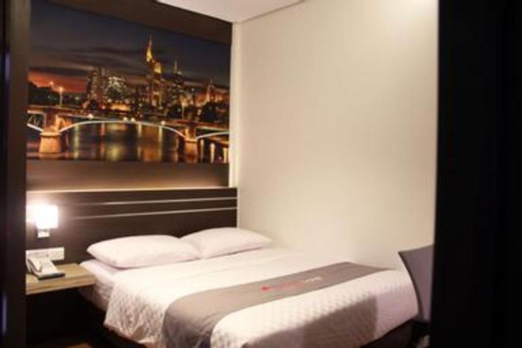 Neotel Hotel City Centre Tanjung Redep Bagian luar foto