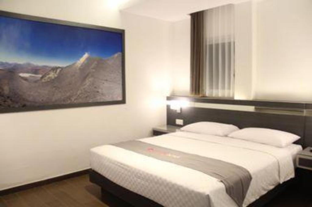 Neotel Hotel City Centre Tanjung Redep Bagian luar foto