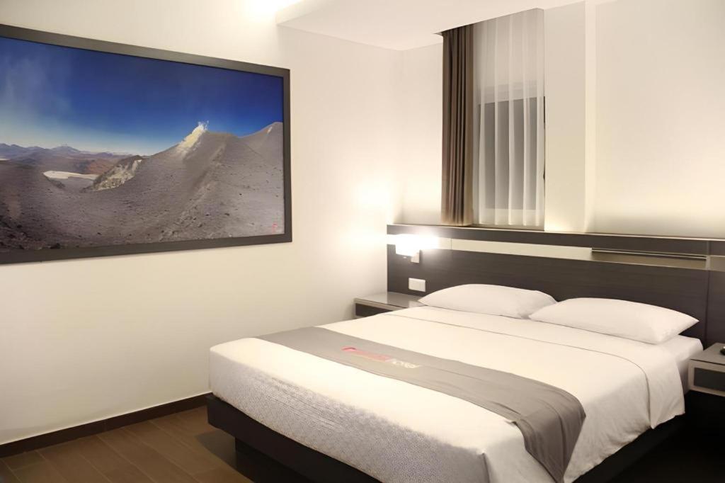 Neotel Hotel City Centre Tanjung Redep Bagian luar foto